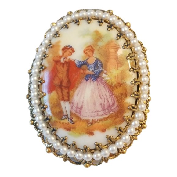 Vintage Western Germany Hand Painted FRANGONARD Couple Porcelain Pearl Brooch - Picture 1 of 7